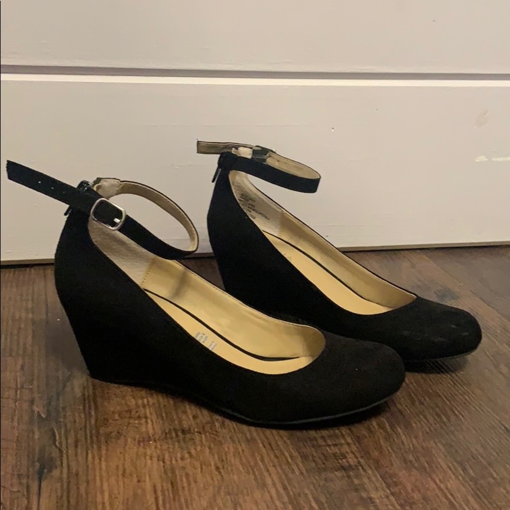 Arizona Laflin Ankle-Strap Wedge Pumps